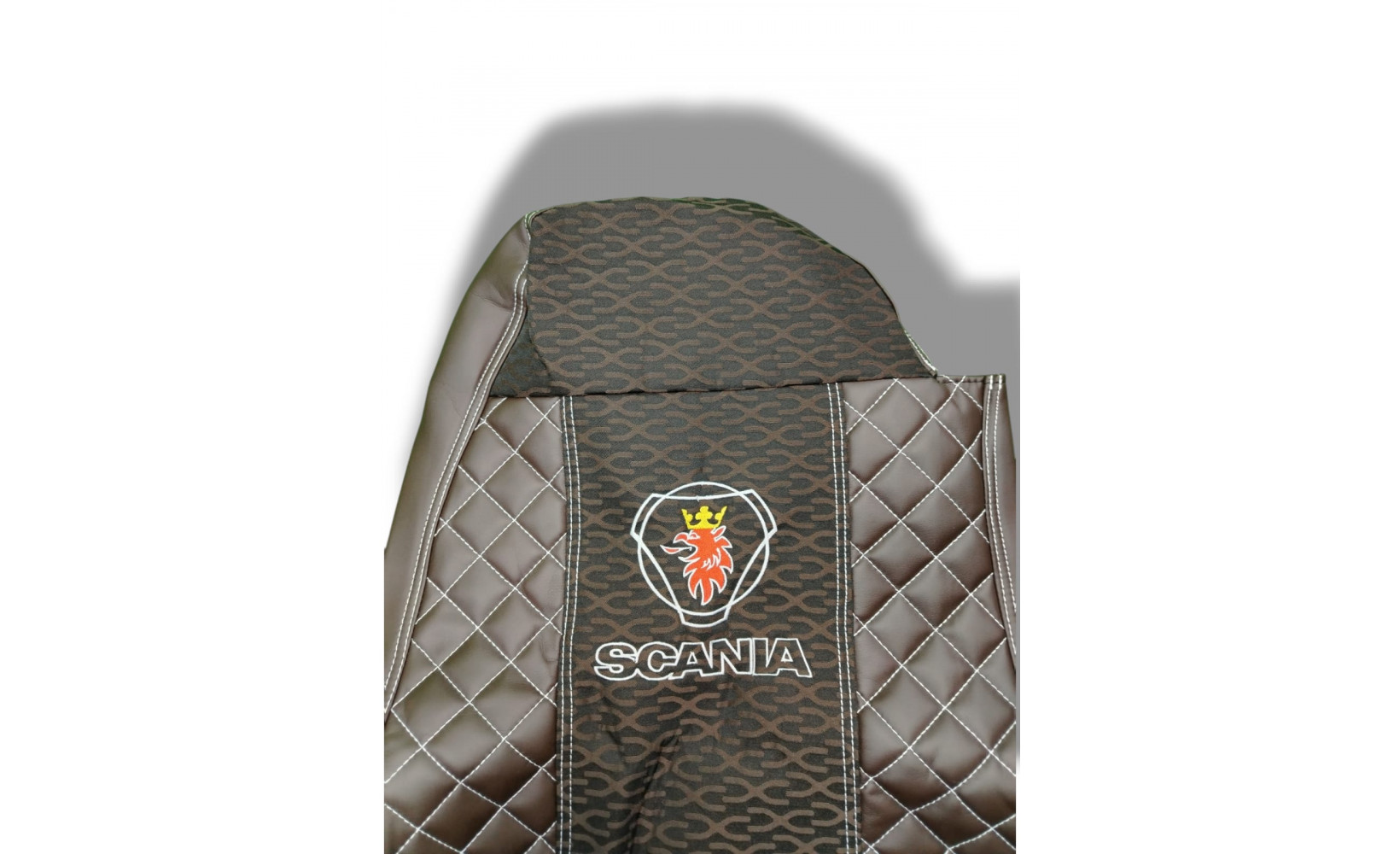 Чехлы SCANIA 124 (S-20) Велюр-Иск.Кожа коричн. серед.иксы 68712 VimpelOFF Чехлы SCANIA 124 (S-20) Велюр-Иск.Кожа коричн. серед.иксы 68712 VimpelOFF